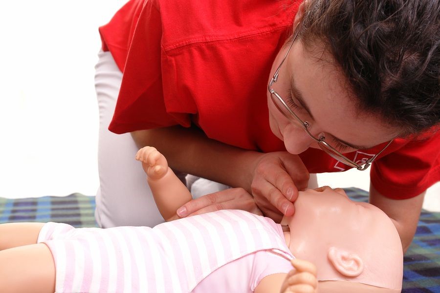 Looking for First Aid Courses Near Me: Every Parent’s Important Task