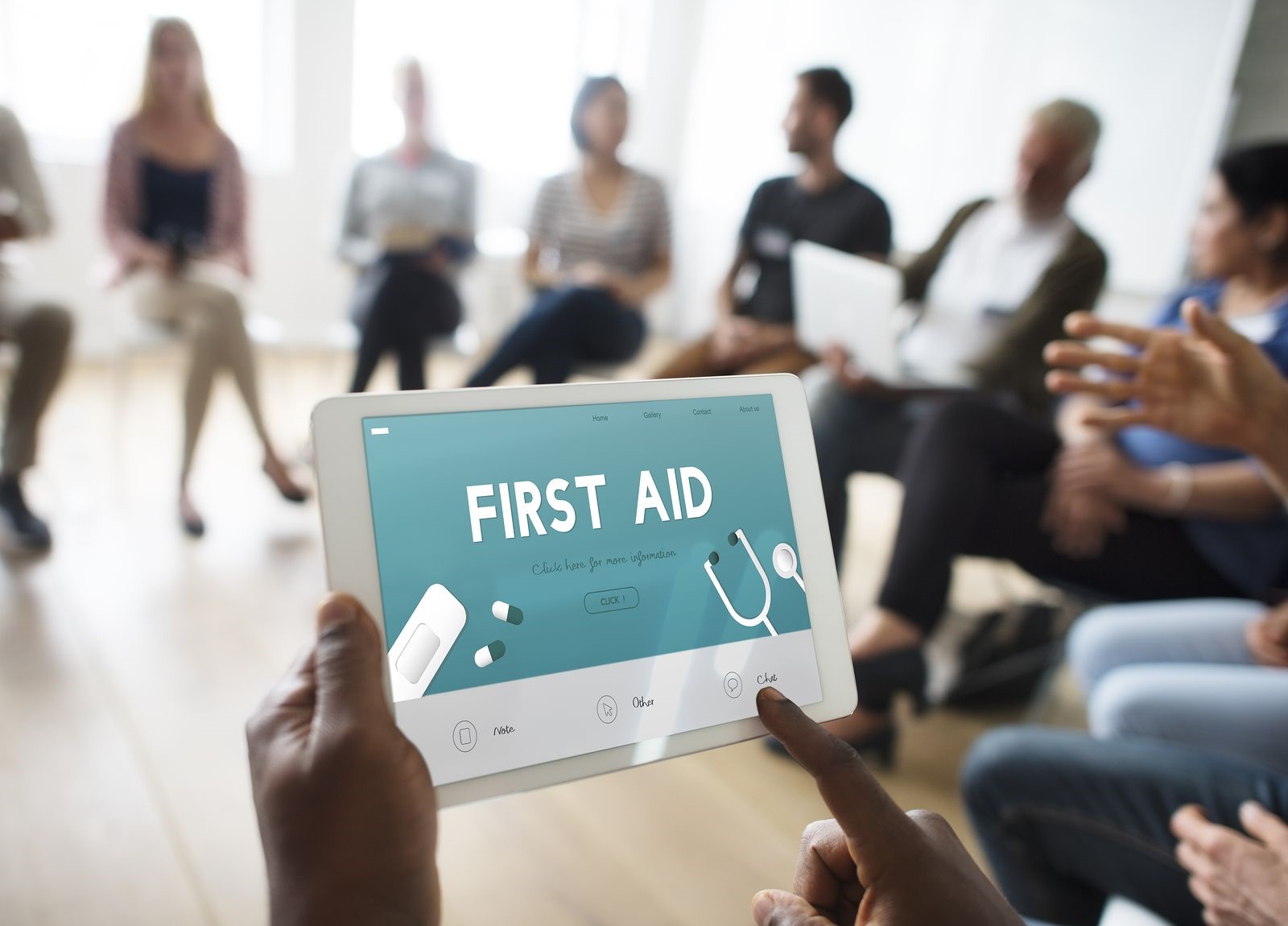 First Aid Courses Teach Parents How They Can Deal with Emergencies